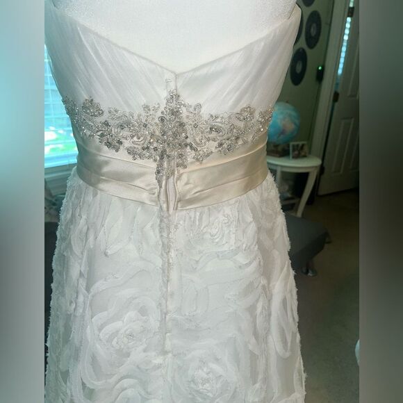 Perfect Casablanca Bridal Ivory Gown Princess Strapless Wedding Dress 8 - Picture 8 of 16